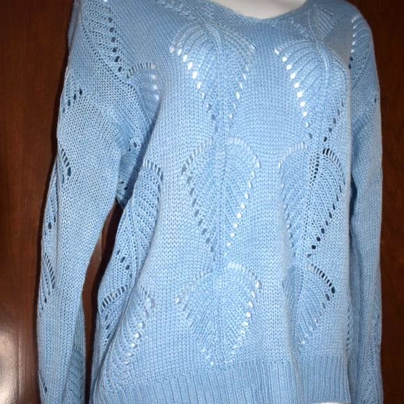 Women’s Light Blue Open Knit Sweater Size Small V Neck Lightweight Sheer - Picture 4 of 12